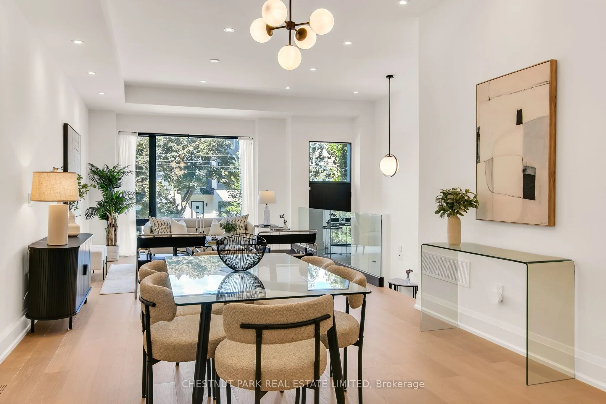 1031 Spadina Road