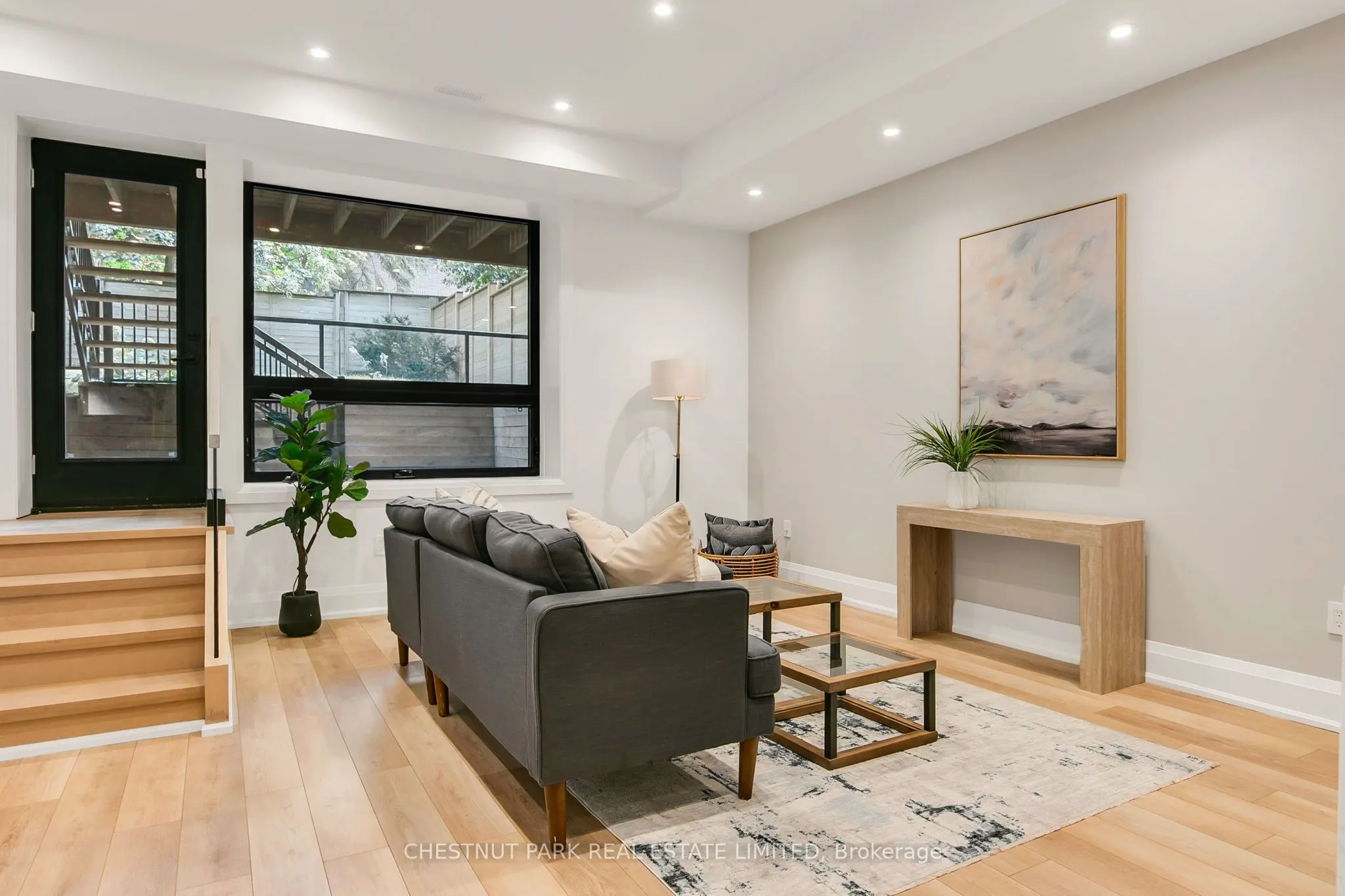 1031 Spadina Road