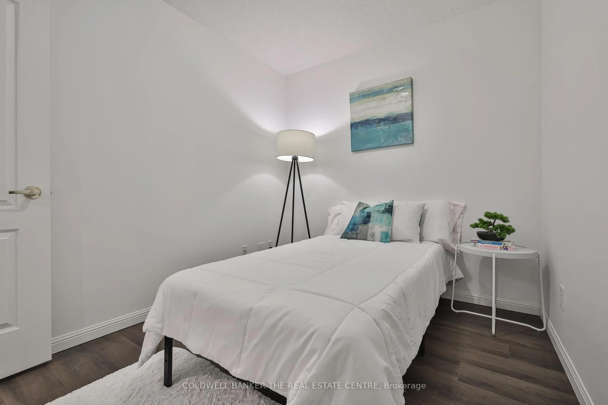 18 Stafford Street, #203