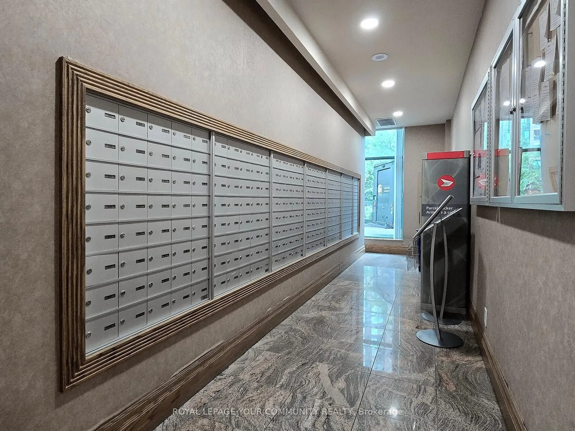 5500 Yonge Street, #610