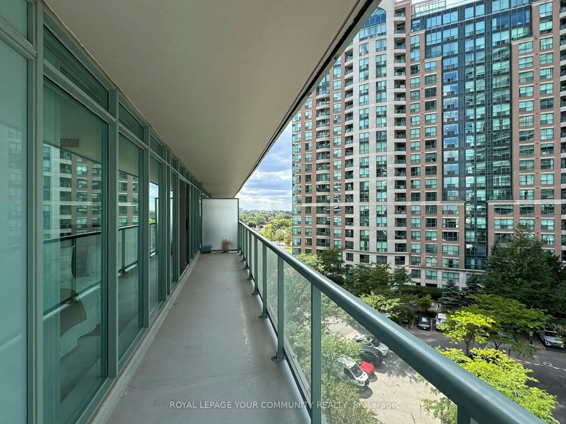 5500 Yonge Street, #610