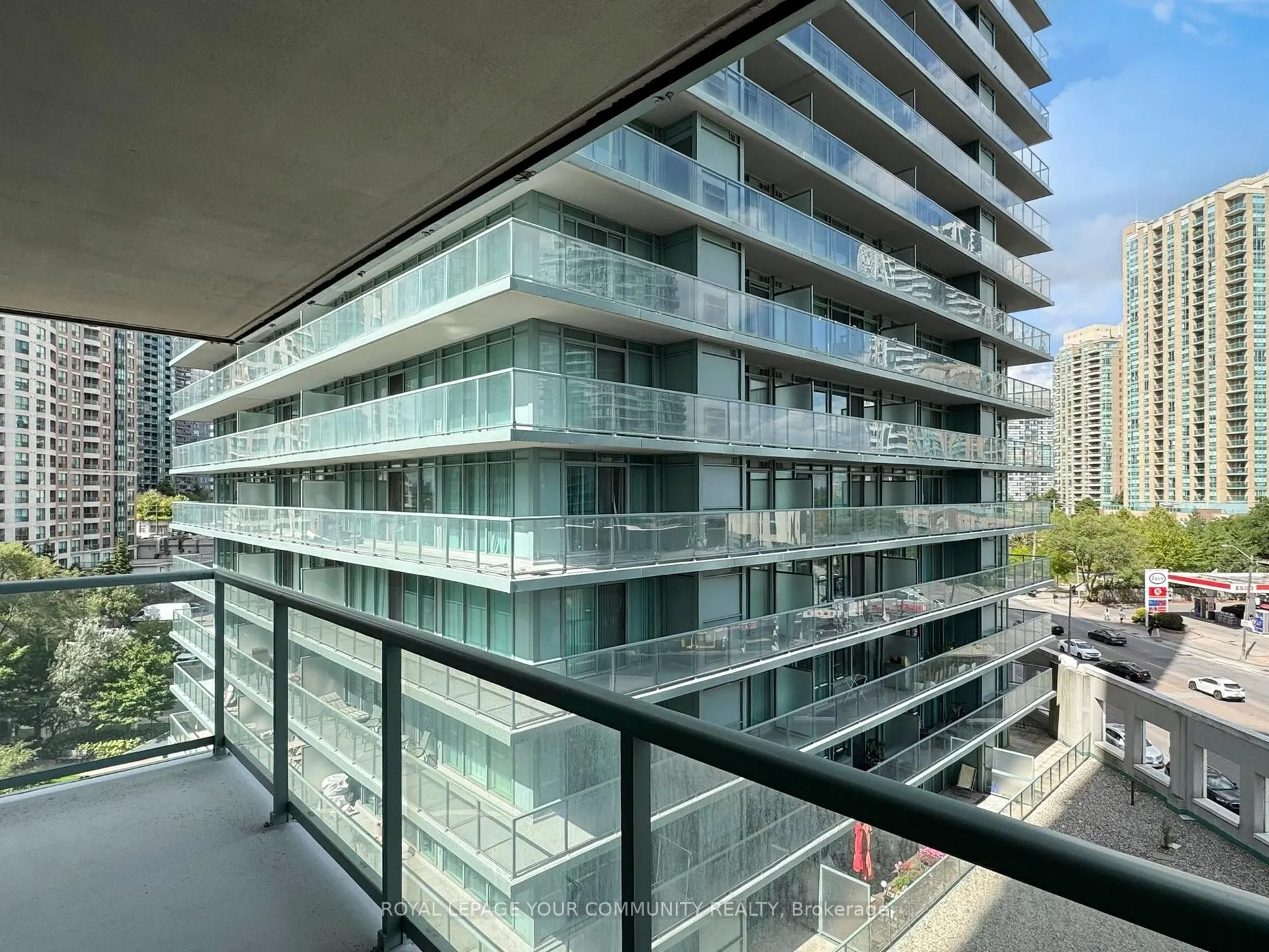 5500 Yonge Street, #610