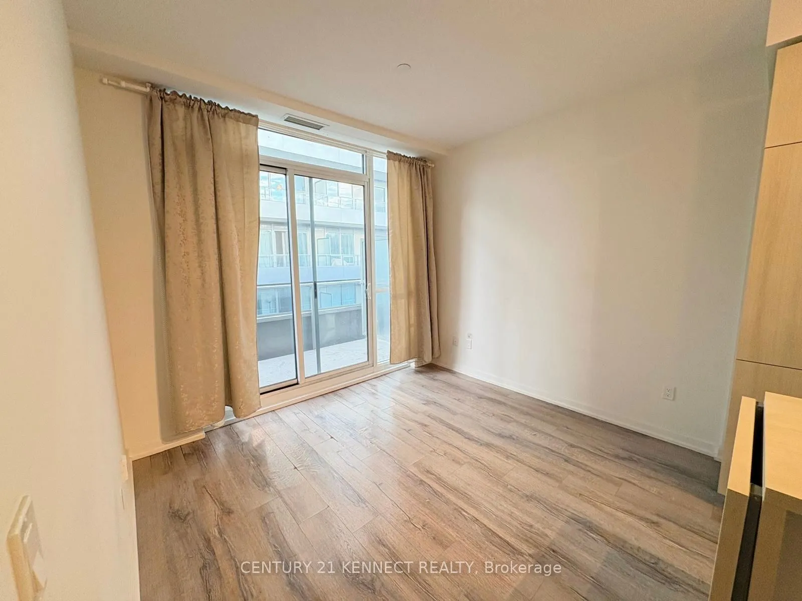 52 Forest Manor Road, #613