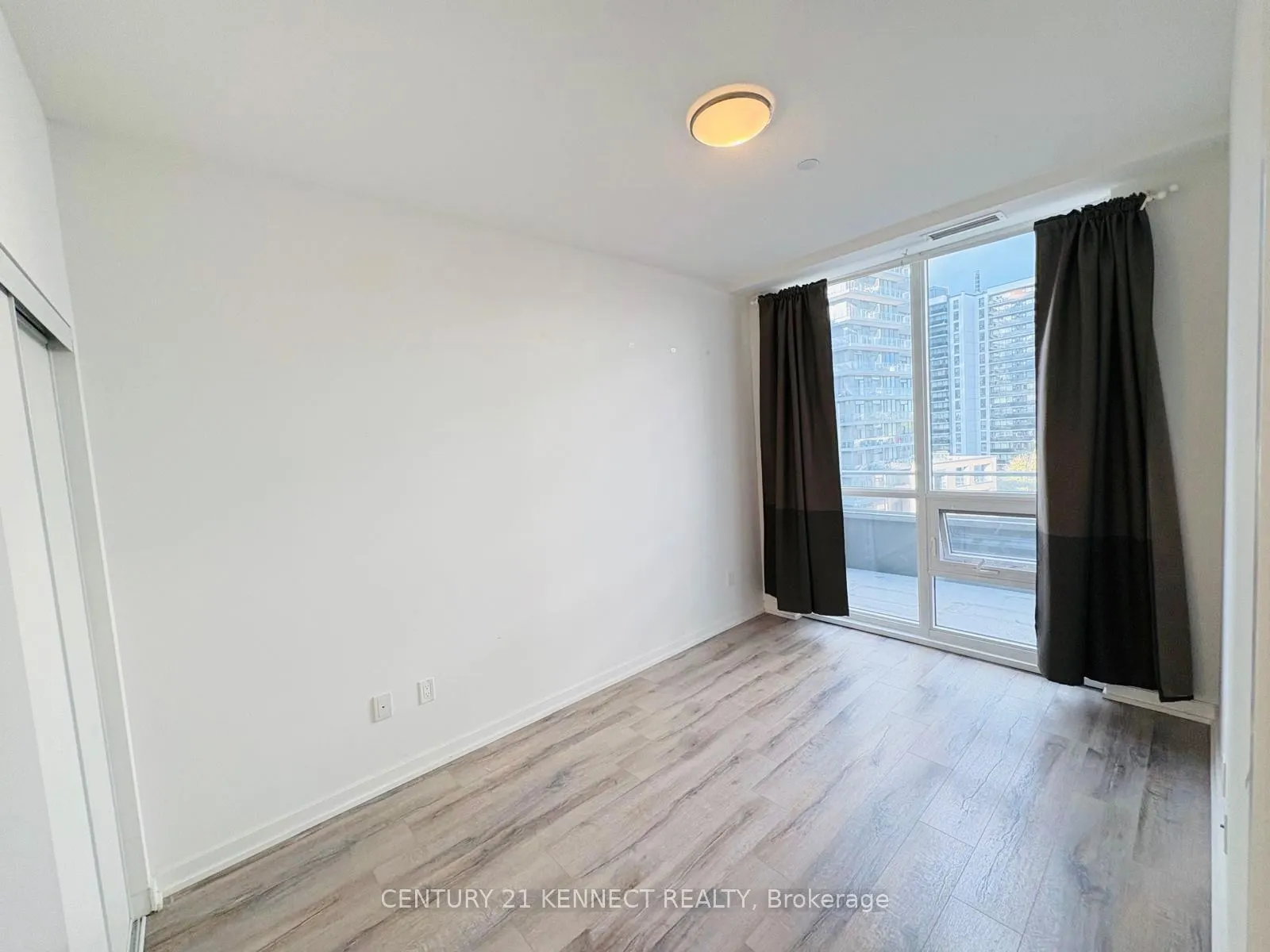 52 Forest Manor Road, #613