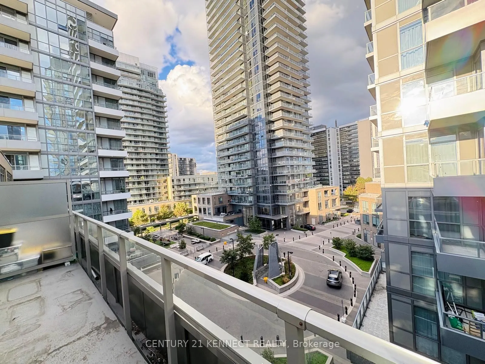 52 Forest Manor Road, #613