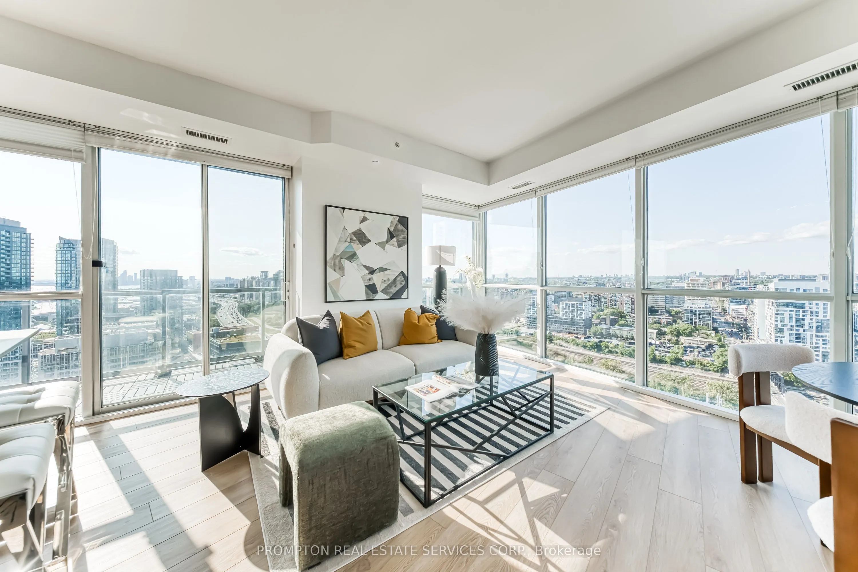 20 Bruyeres Mews, #2902