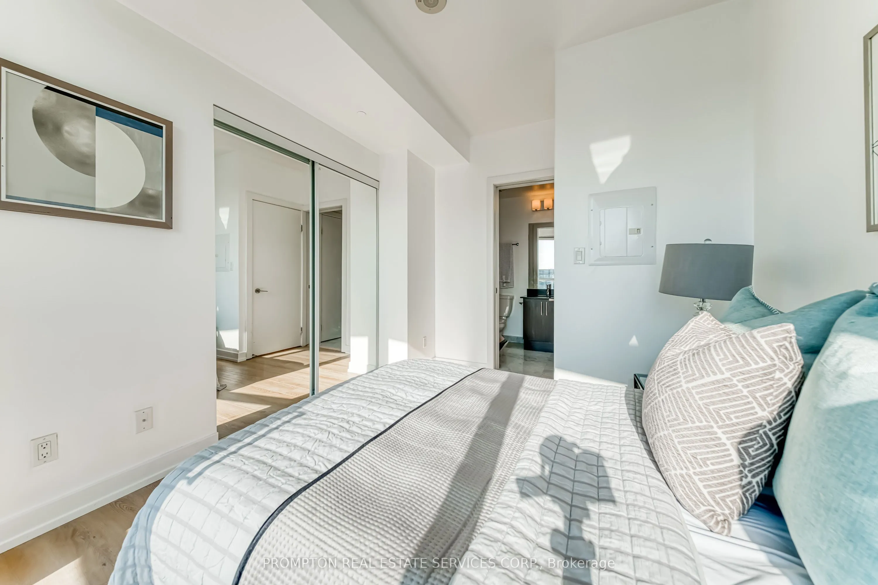 20 Bruyeres Mews, #2902