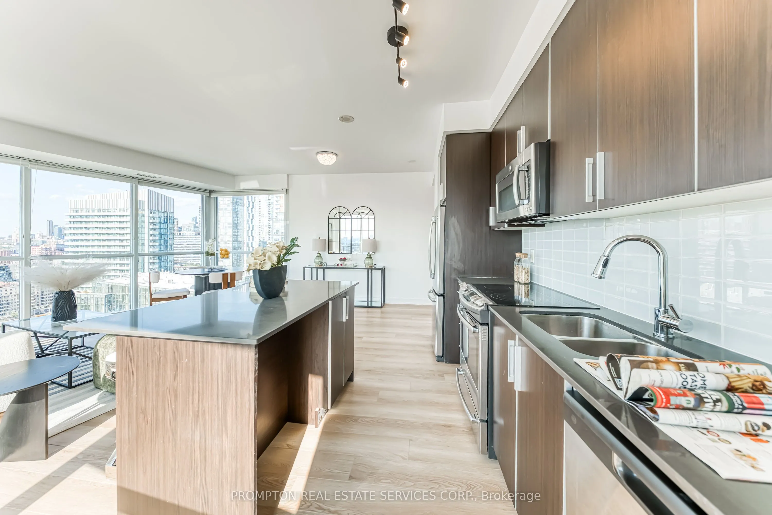 20 Bruyeres Mews, #2902