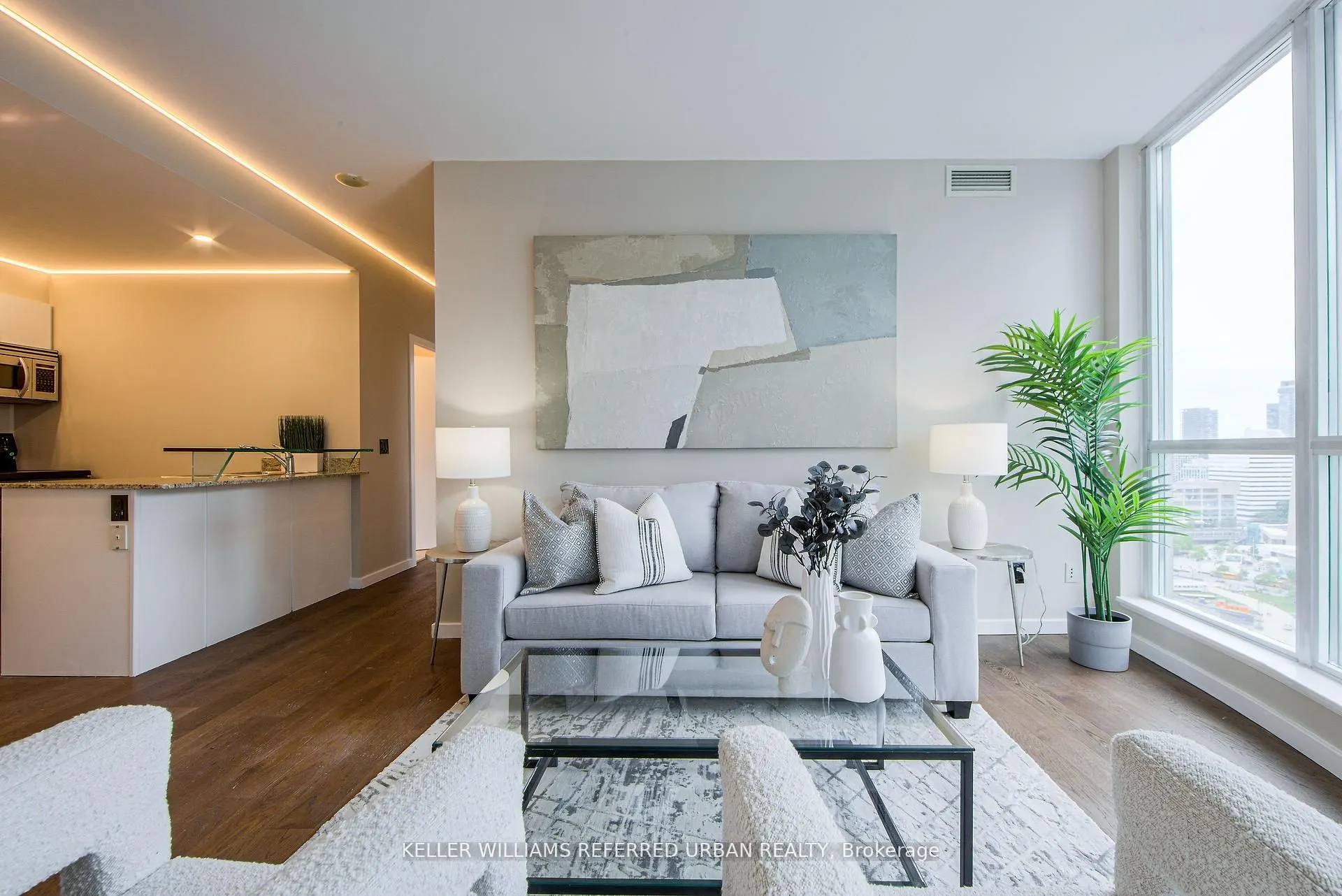 218 Queens Quay W, #2501