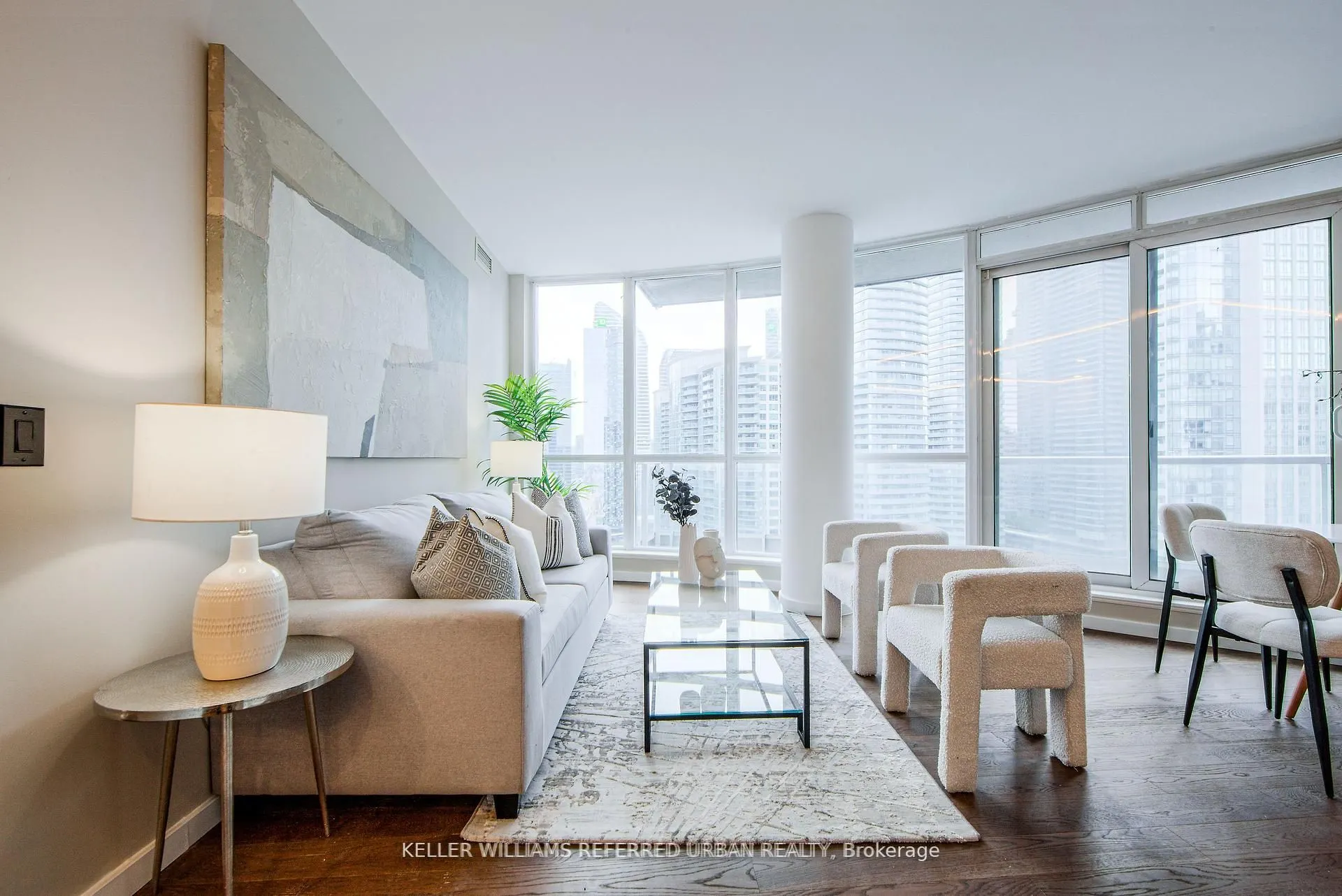 218 Queens Quay W, #2501
