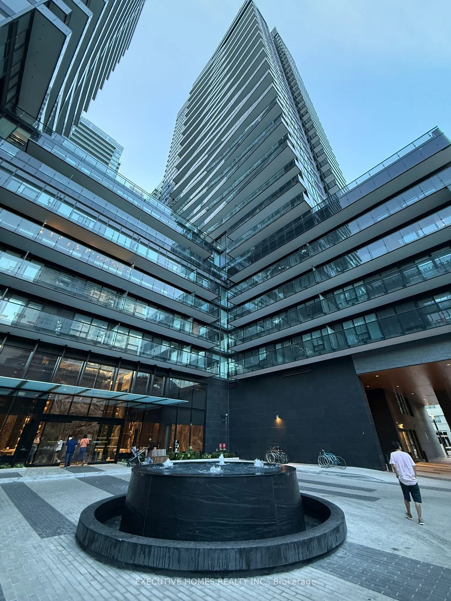 127 Broadway Avenue, #3705
