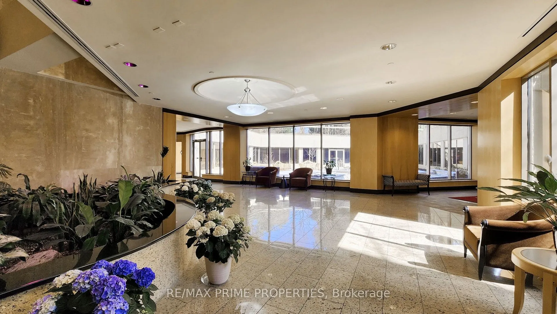 89 Skymark Drive, #3110