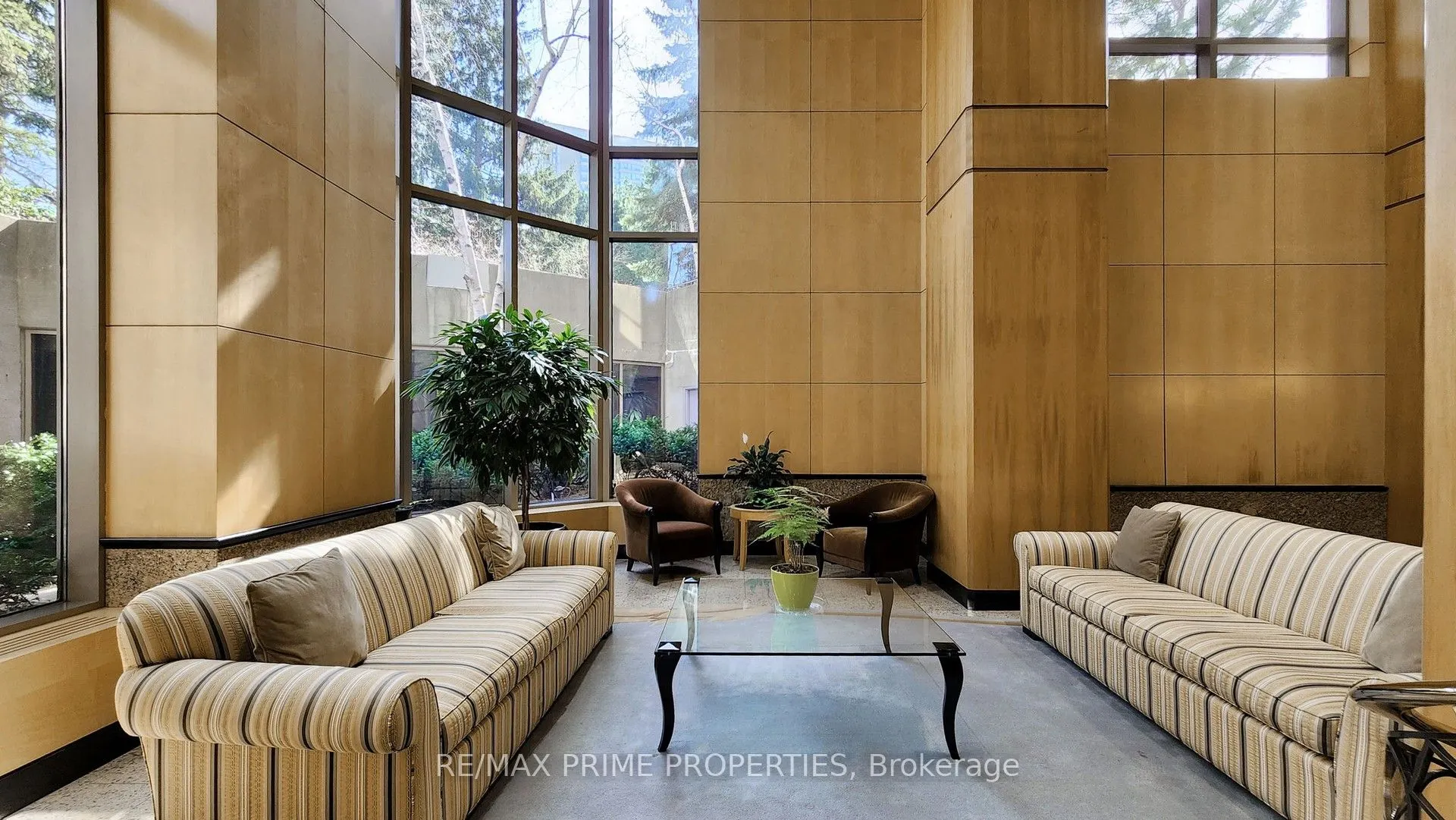 89 Skymark Drive, #3110