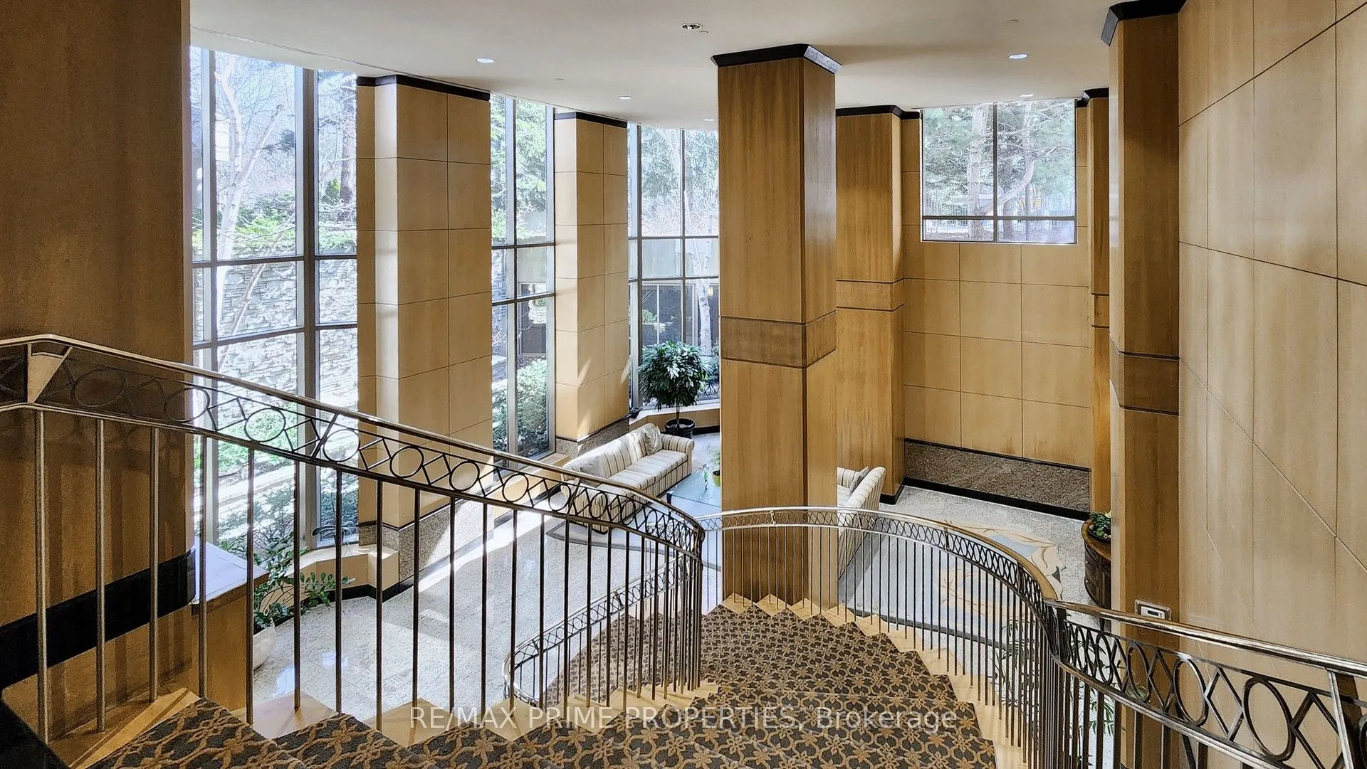 89 Skymark Drive, #3110