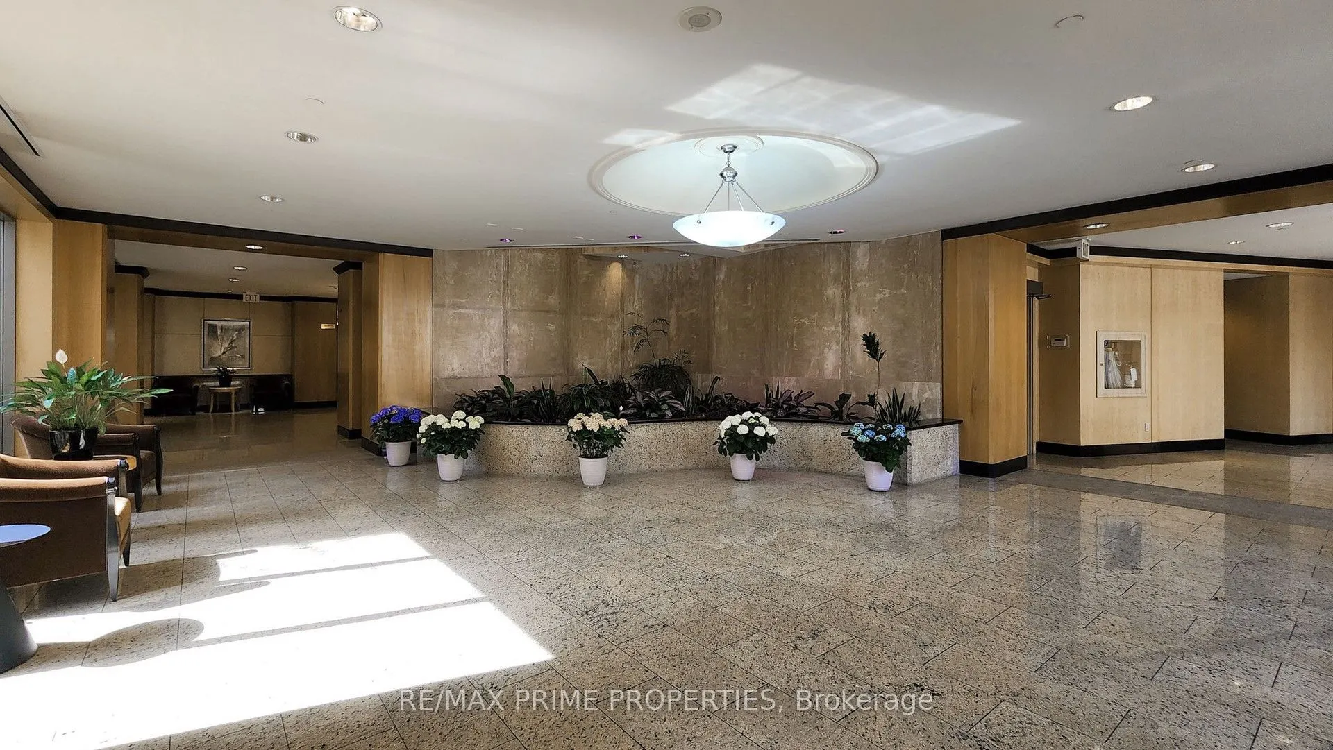 89 Skymark Drive, #3110