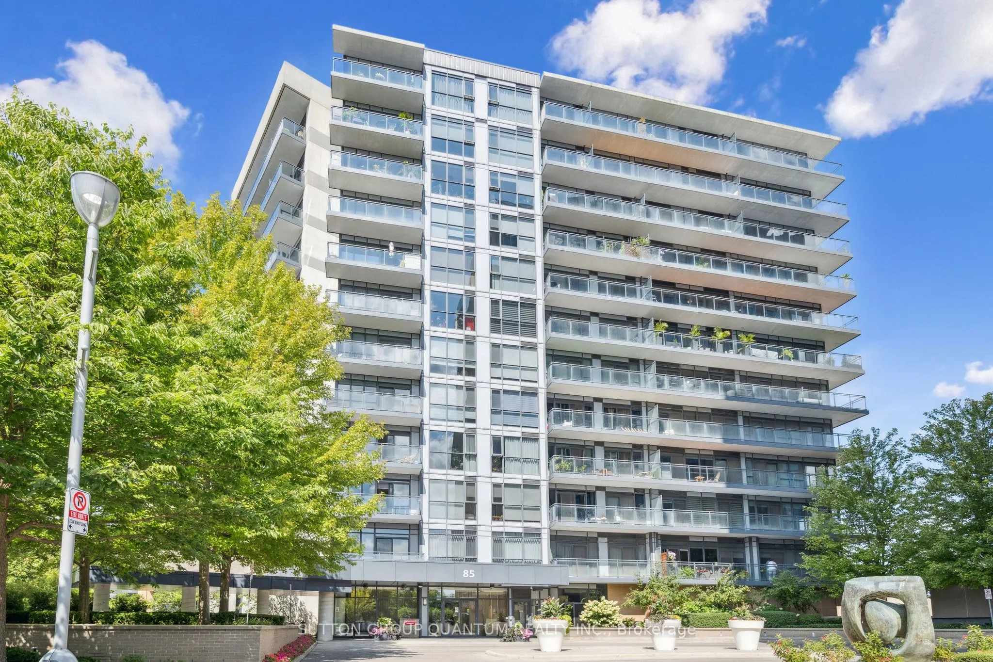 85 The Donway West, #805