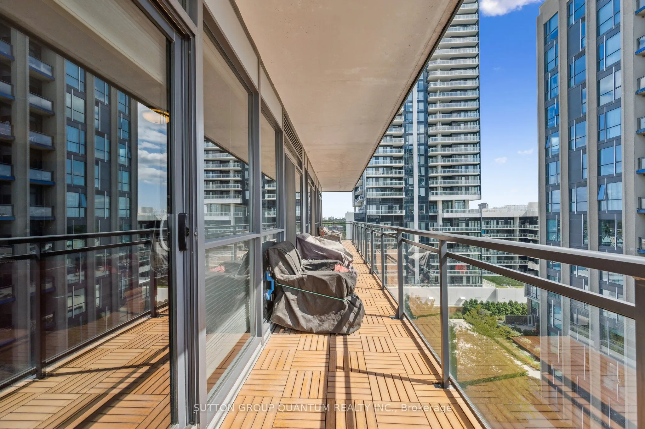 85 The Donway West, #805