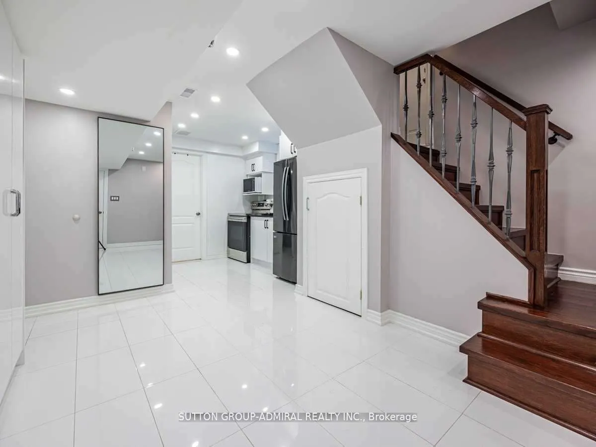 17 Dorchester Drive