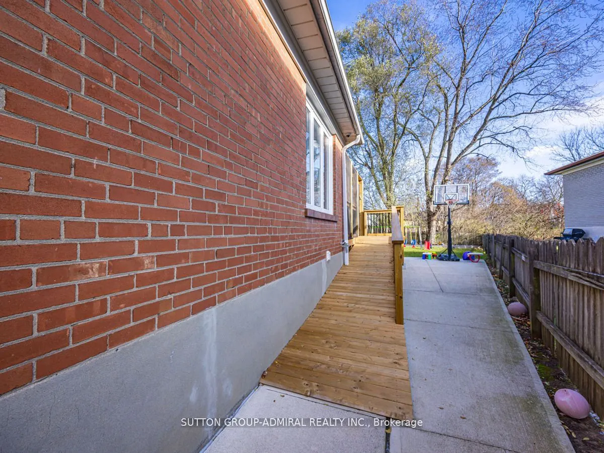 17 Dorchester Drive