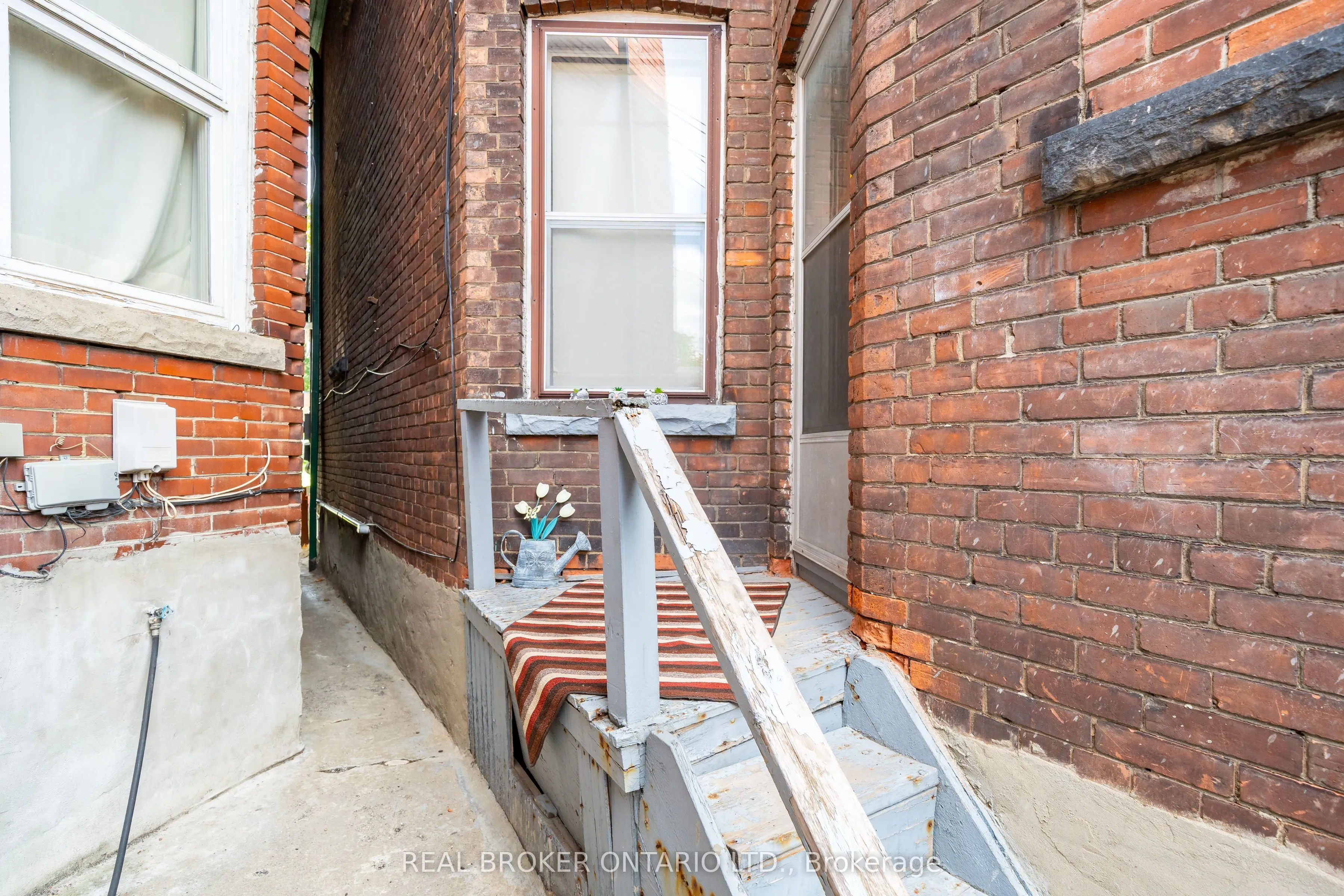 168 Brock Avenue