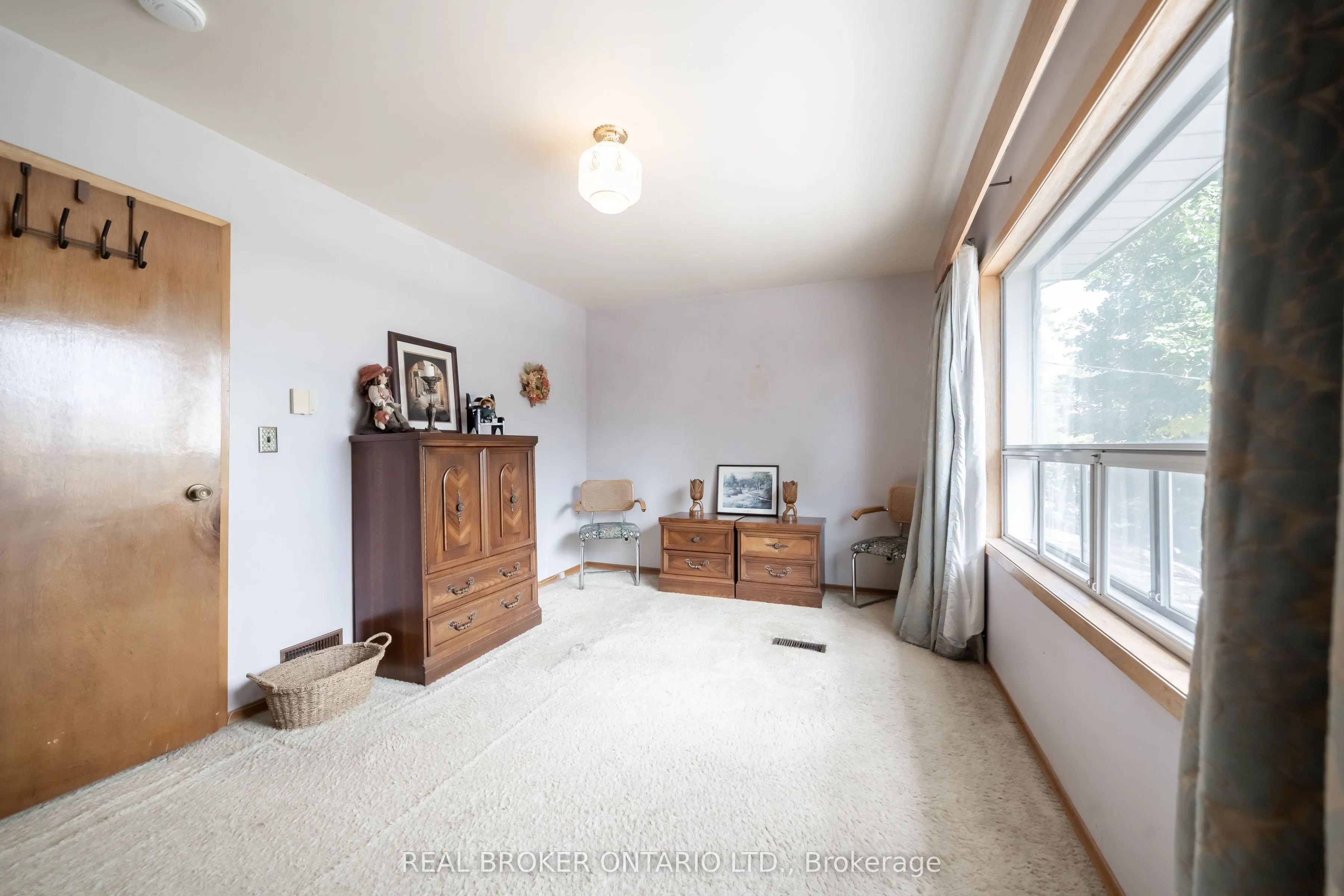 168 Brock Avenue