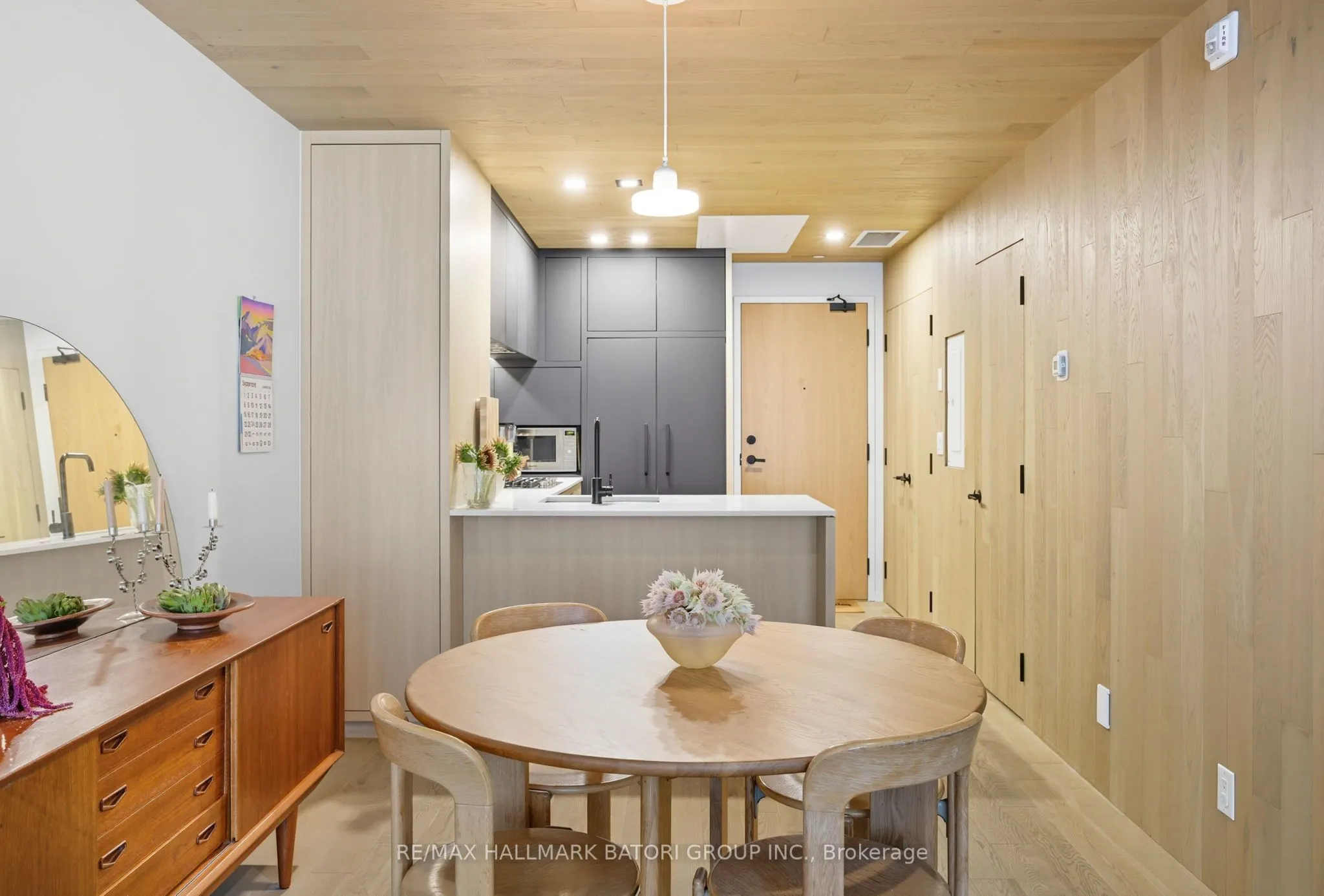 45 Dovercourt Road, #301