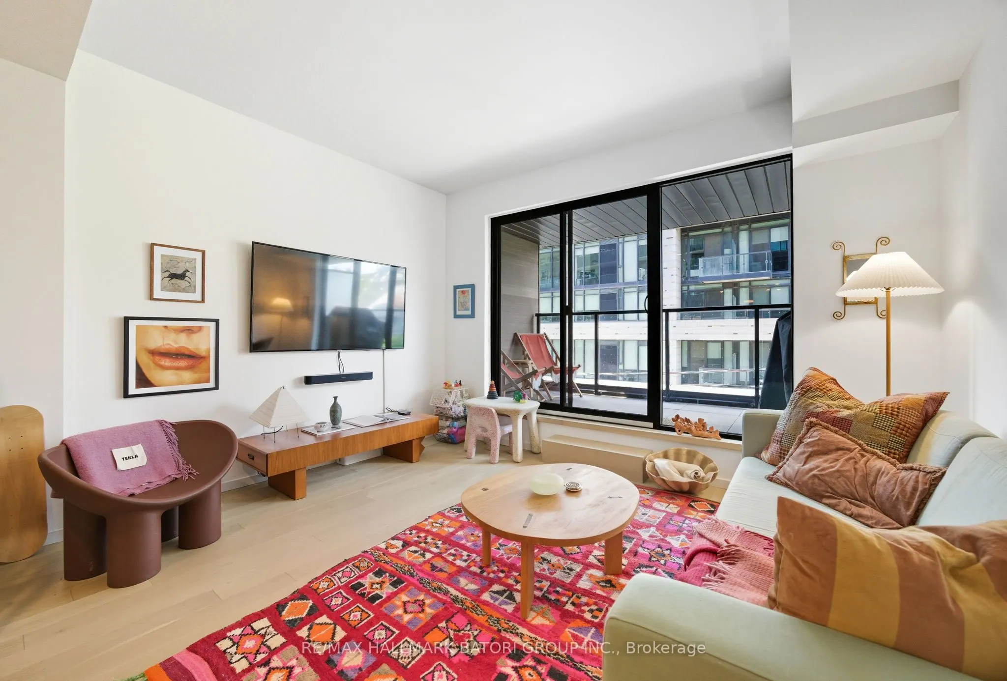45 Dovercourt Road, #301