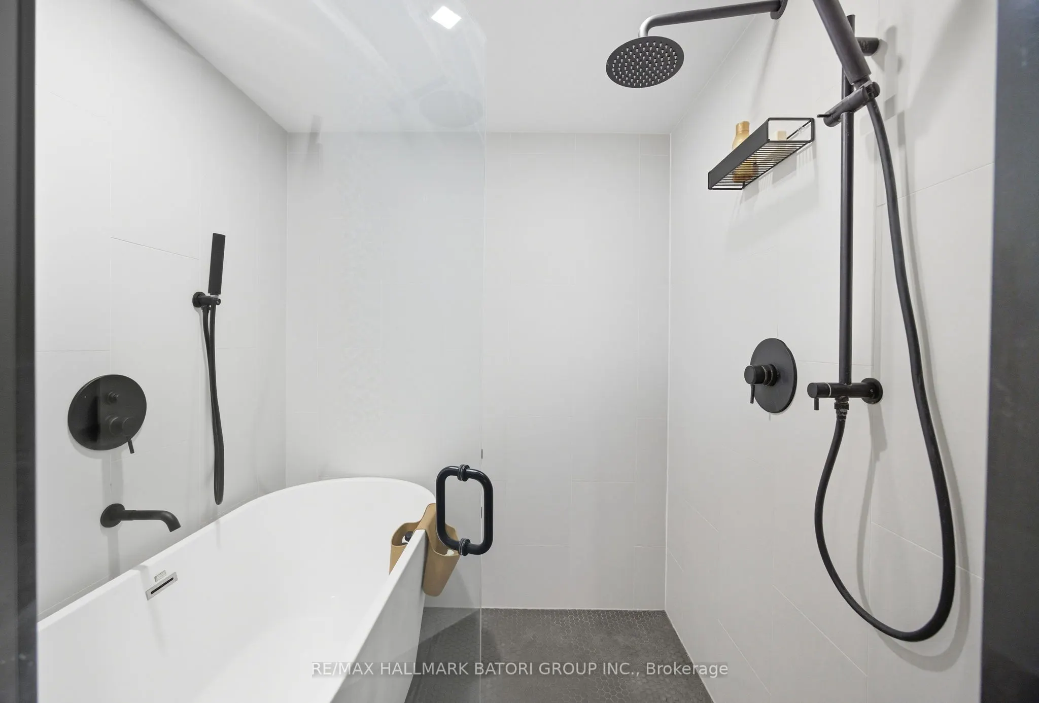 45 Dovercourt Road, #301