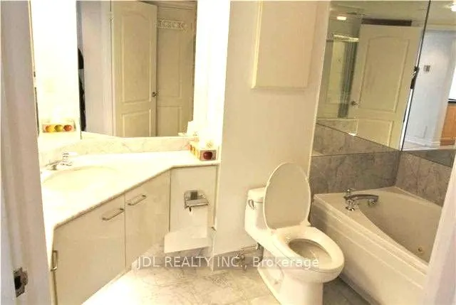 38 Elm Street, #3307