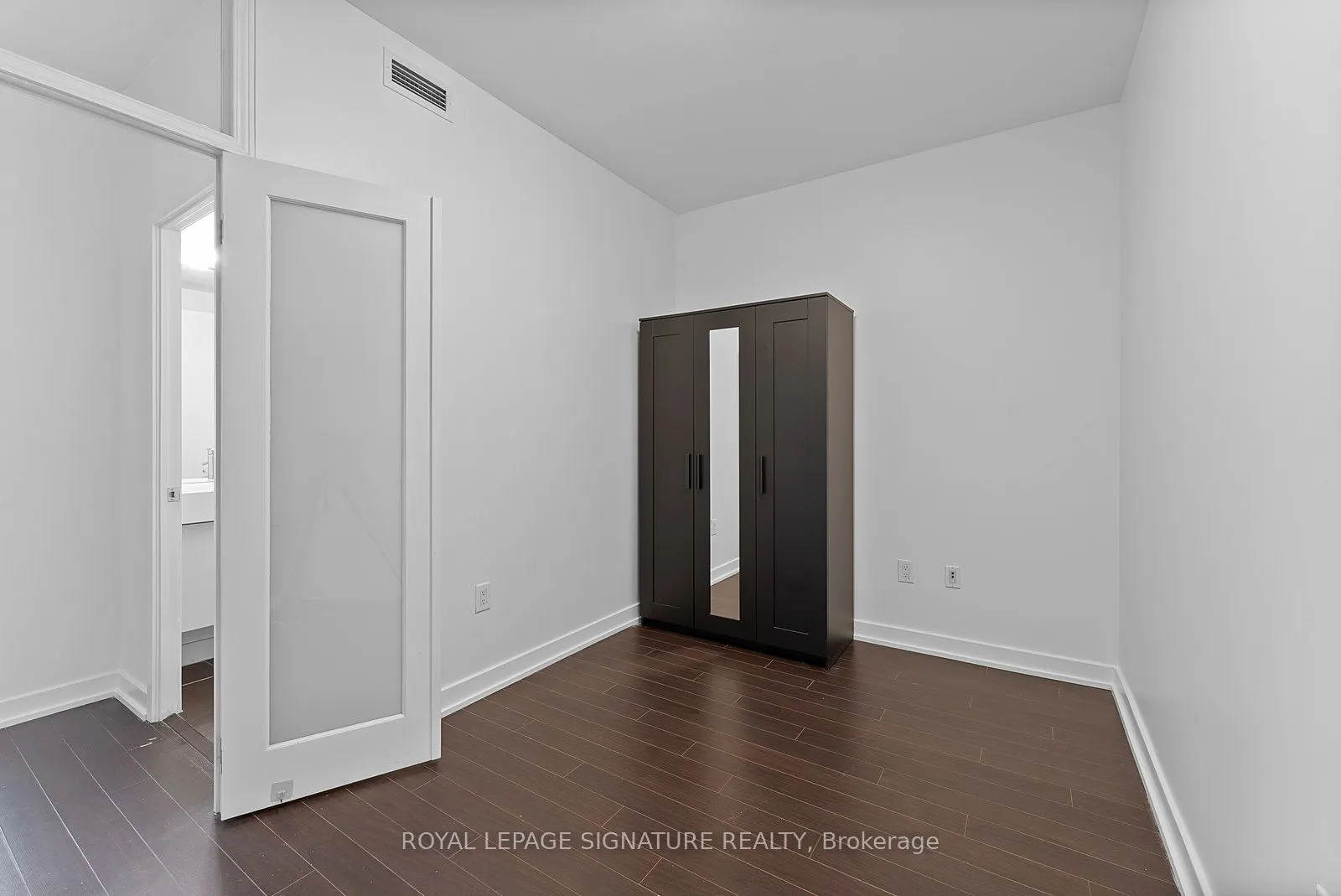 38 Dan Leckie Way, #725