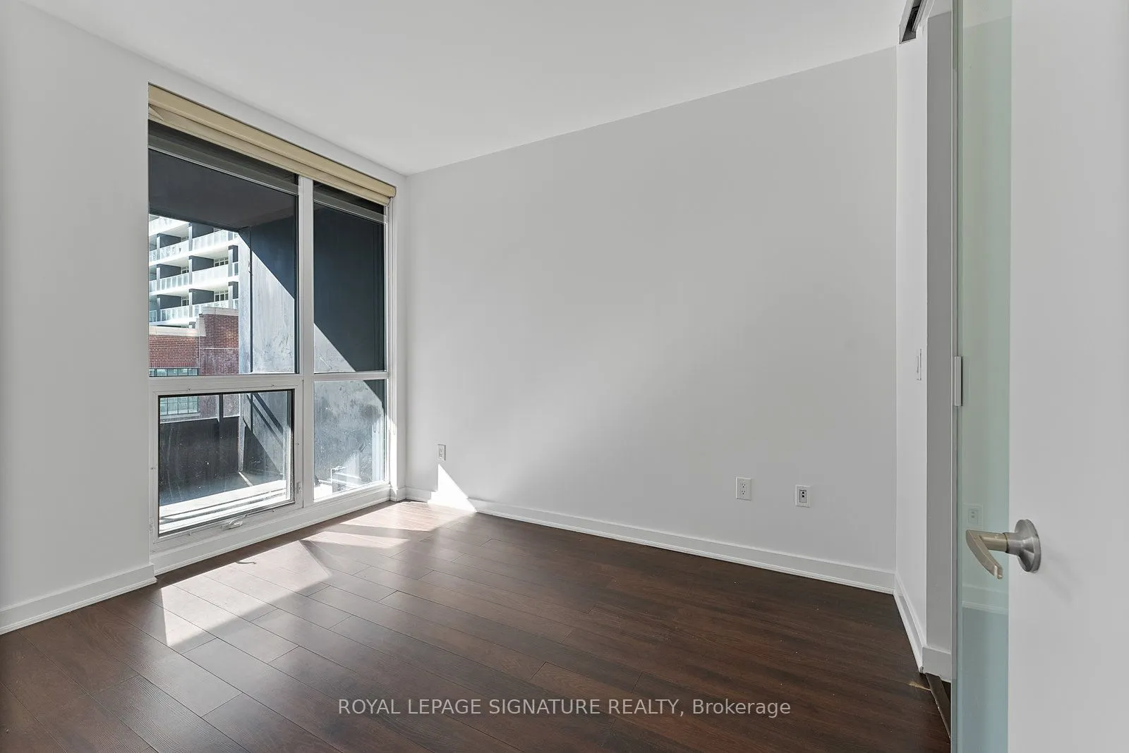 38 Dan Leckie Way, #725