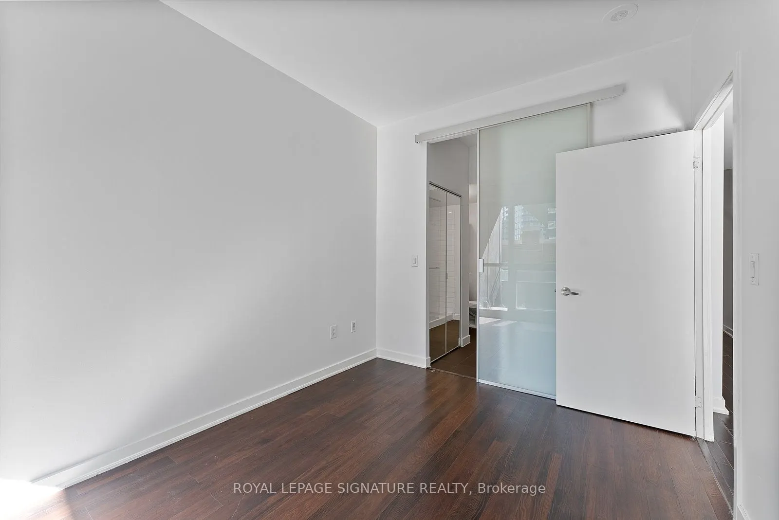 38 Dan Leckie Way, #725