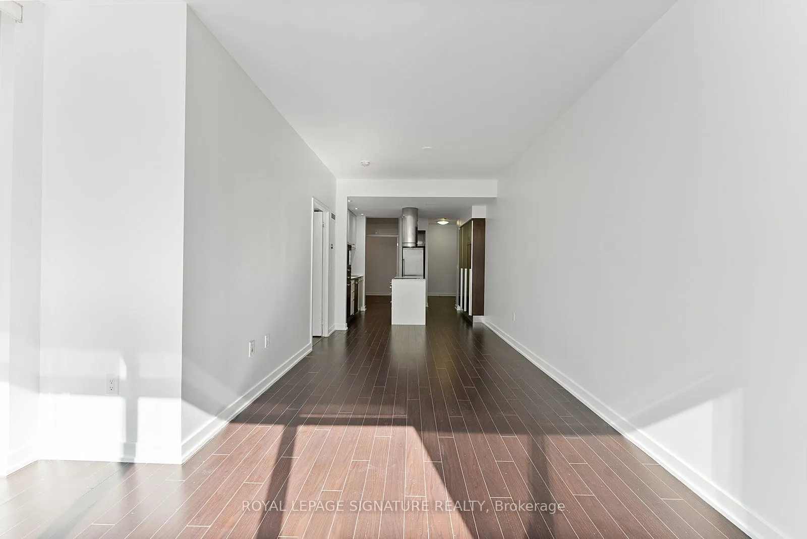 38 Dan Leckie Way, #725