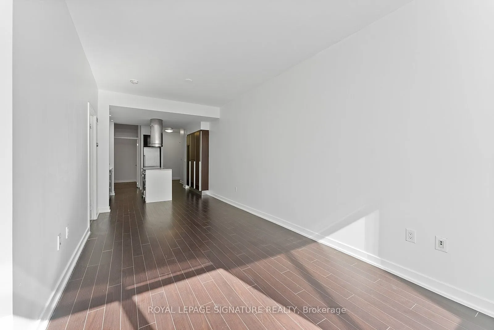 38 Dan Leckie Way, #725
