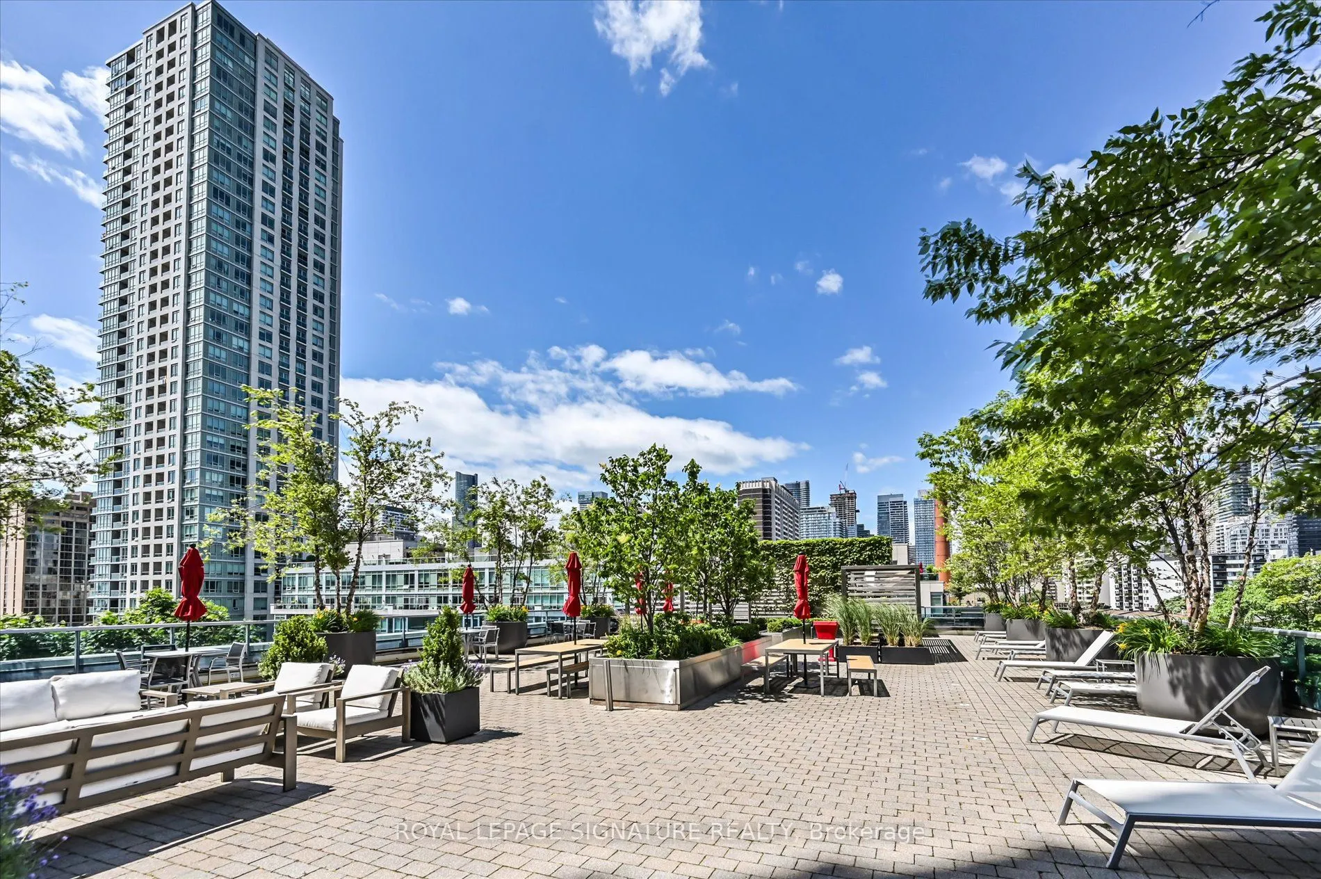 500 Sherbourne Street, #3207