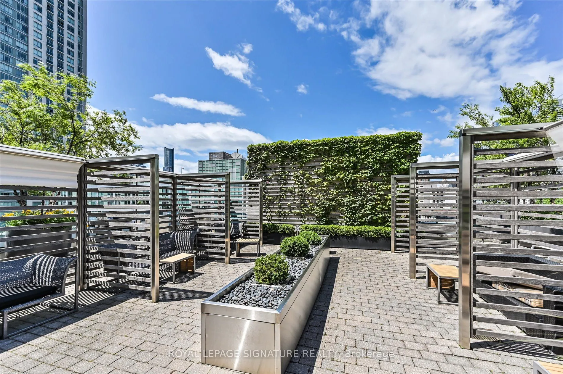 500 Sherbourne Street, #3207