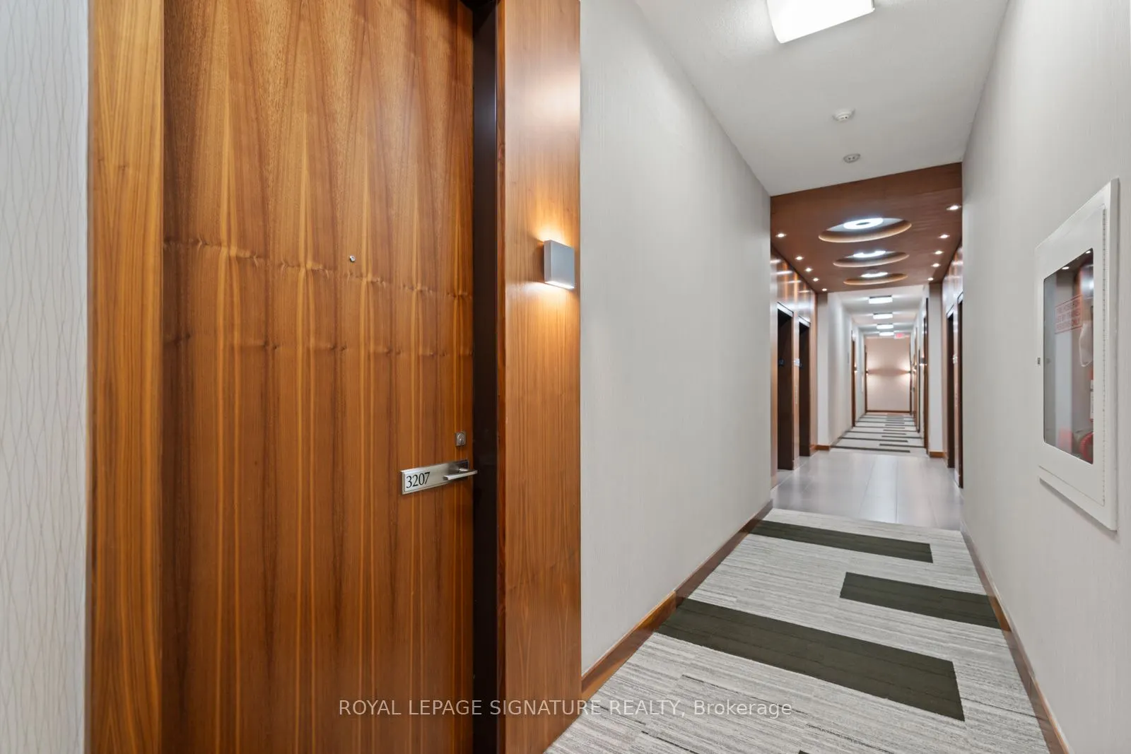 500 Sherbourne Street, #3207