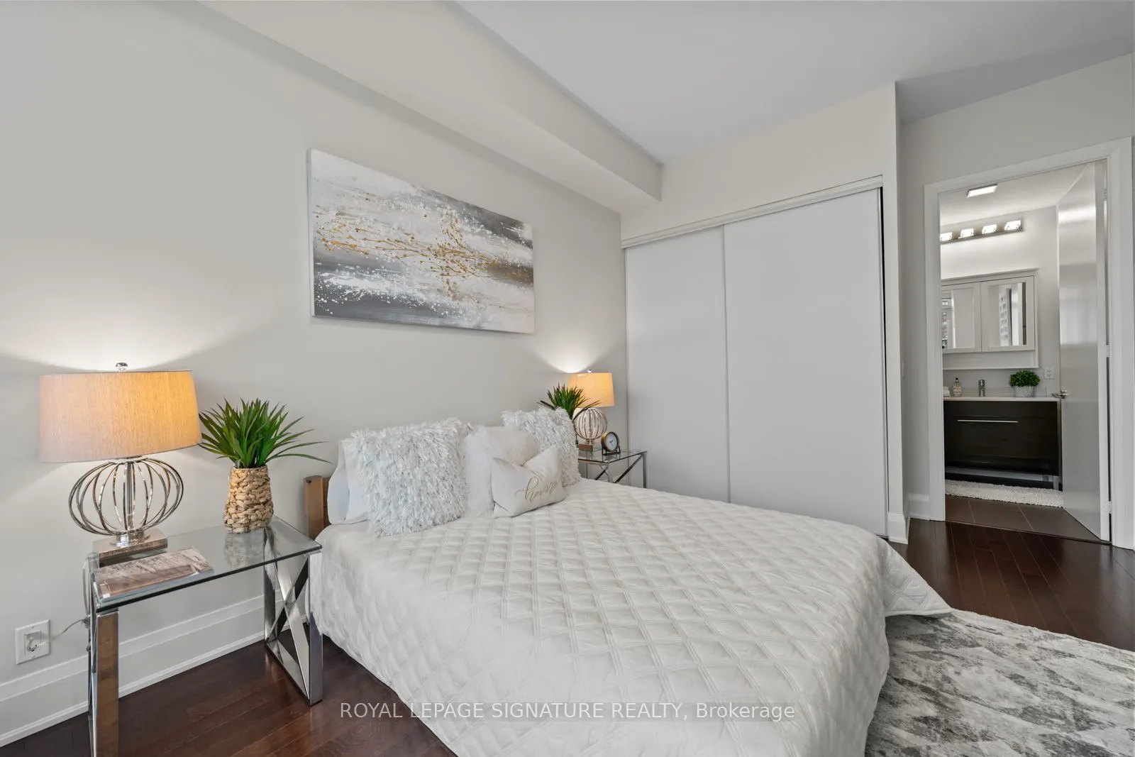 500 Sherbourne Street, #3207
