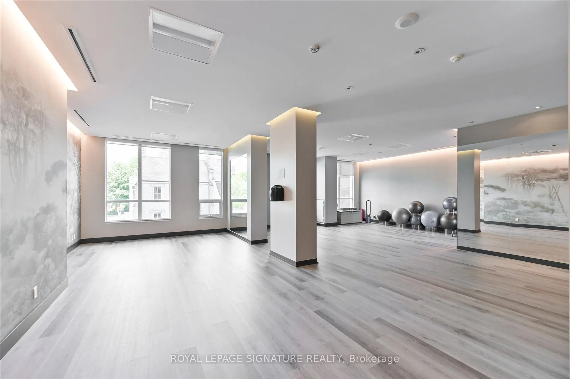500 Sherbourne Street, #3207