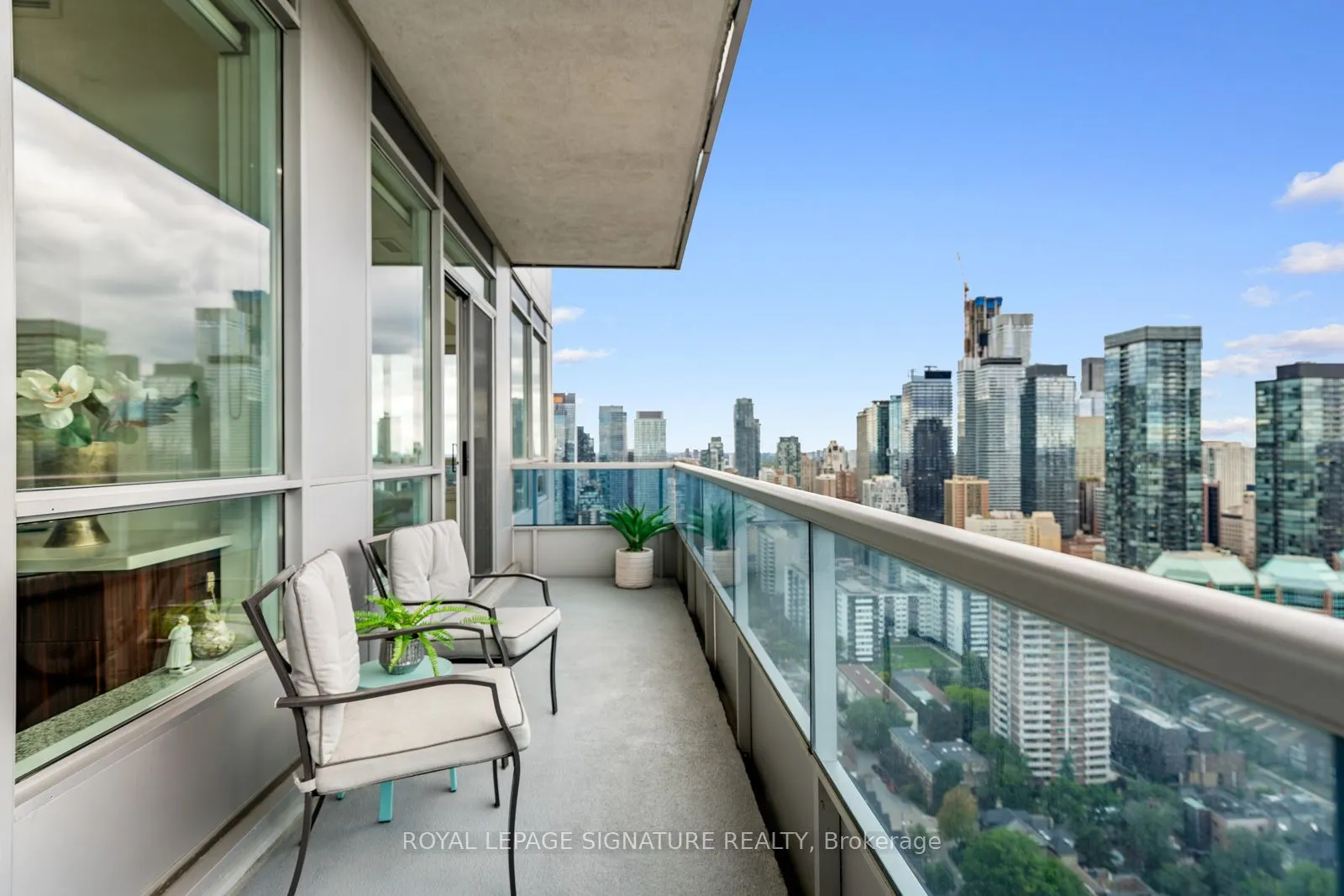 500 Sherbourne Street, #3207