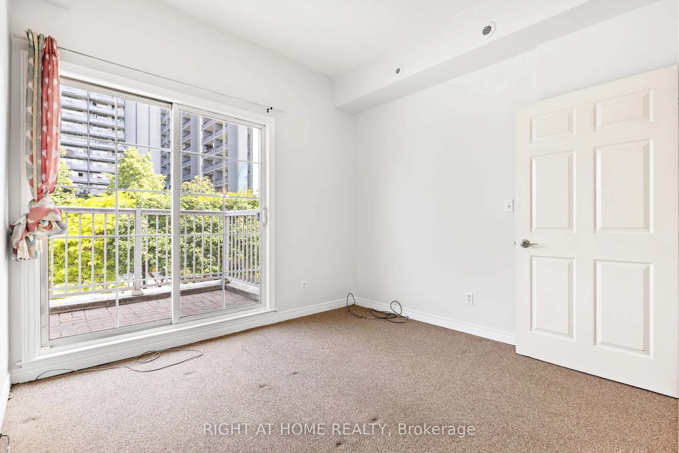 205 Wellesley Street E, #205