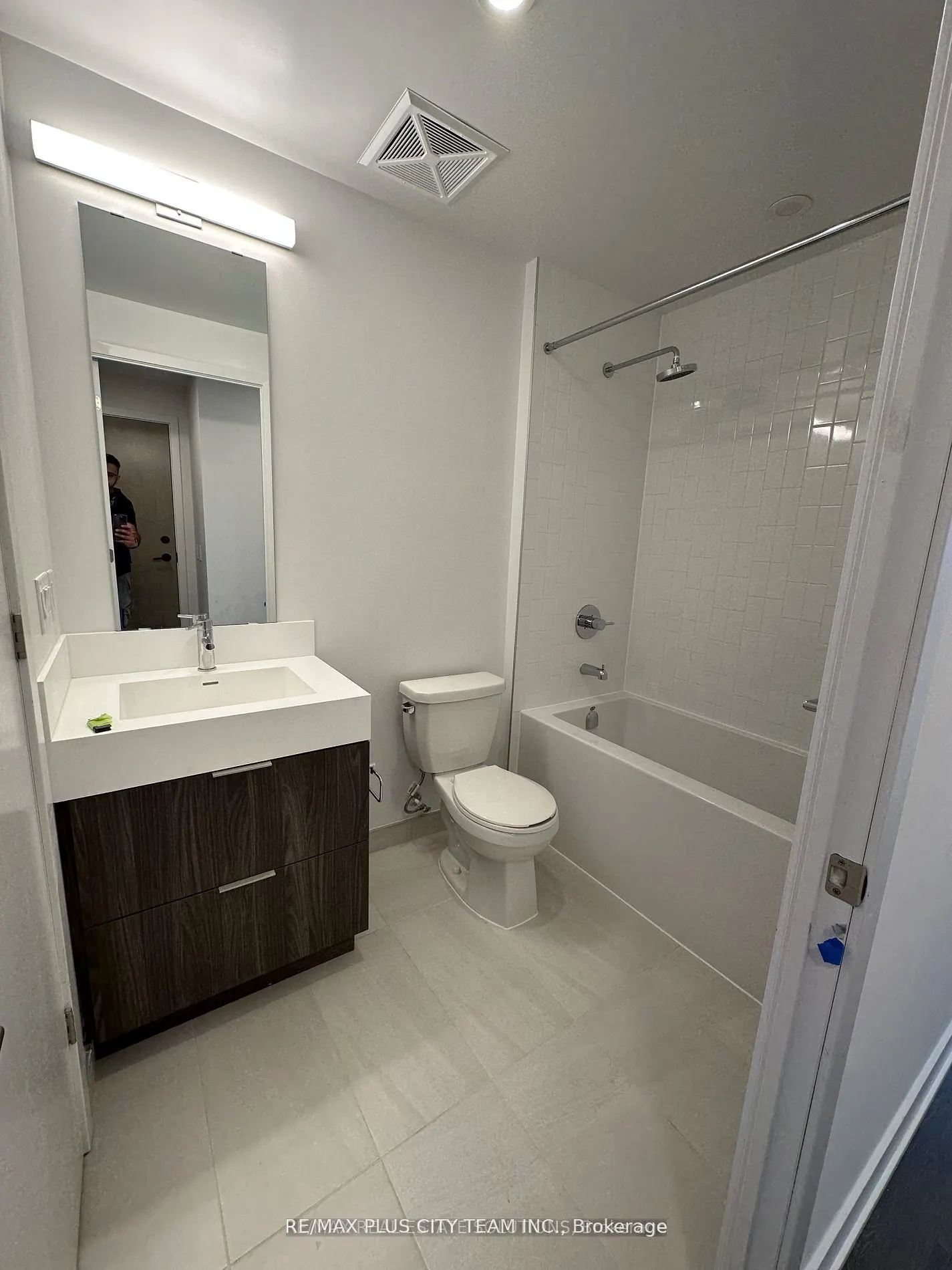 130 River Street, #2808