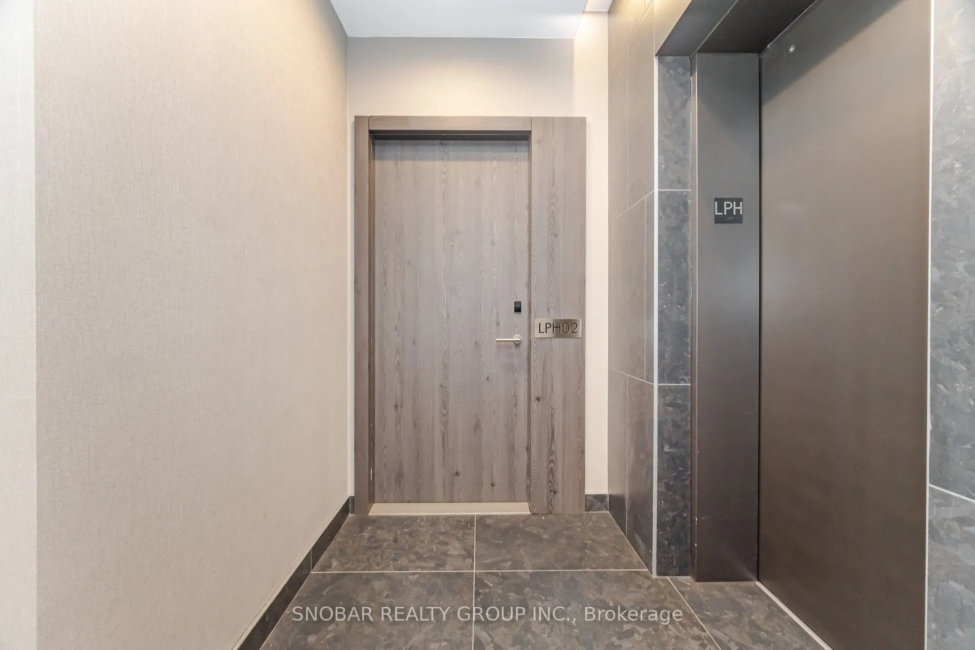20 Lombard Street, #LPH 02