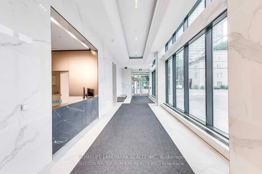 77 Shuter Street, #1113