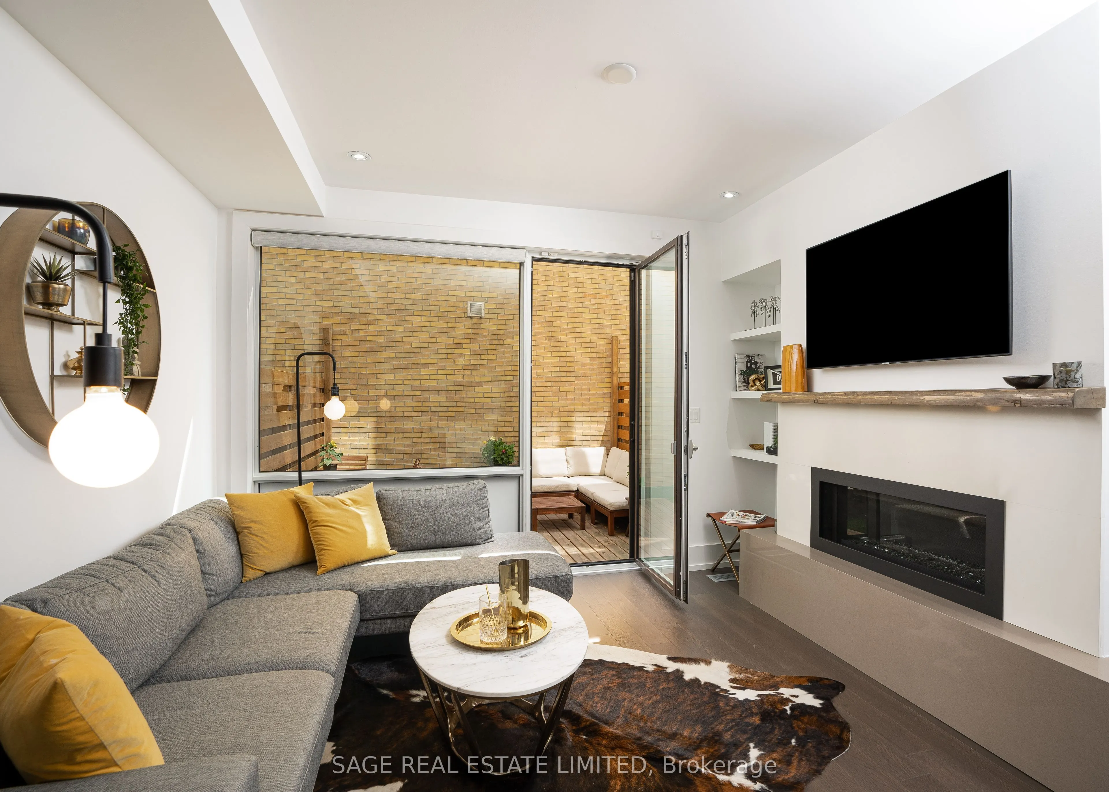3 Sylvan Avenue E, #TH8