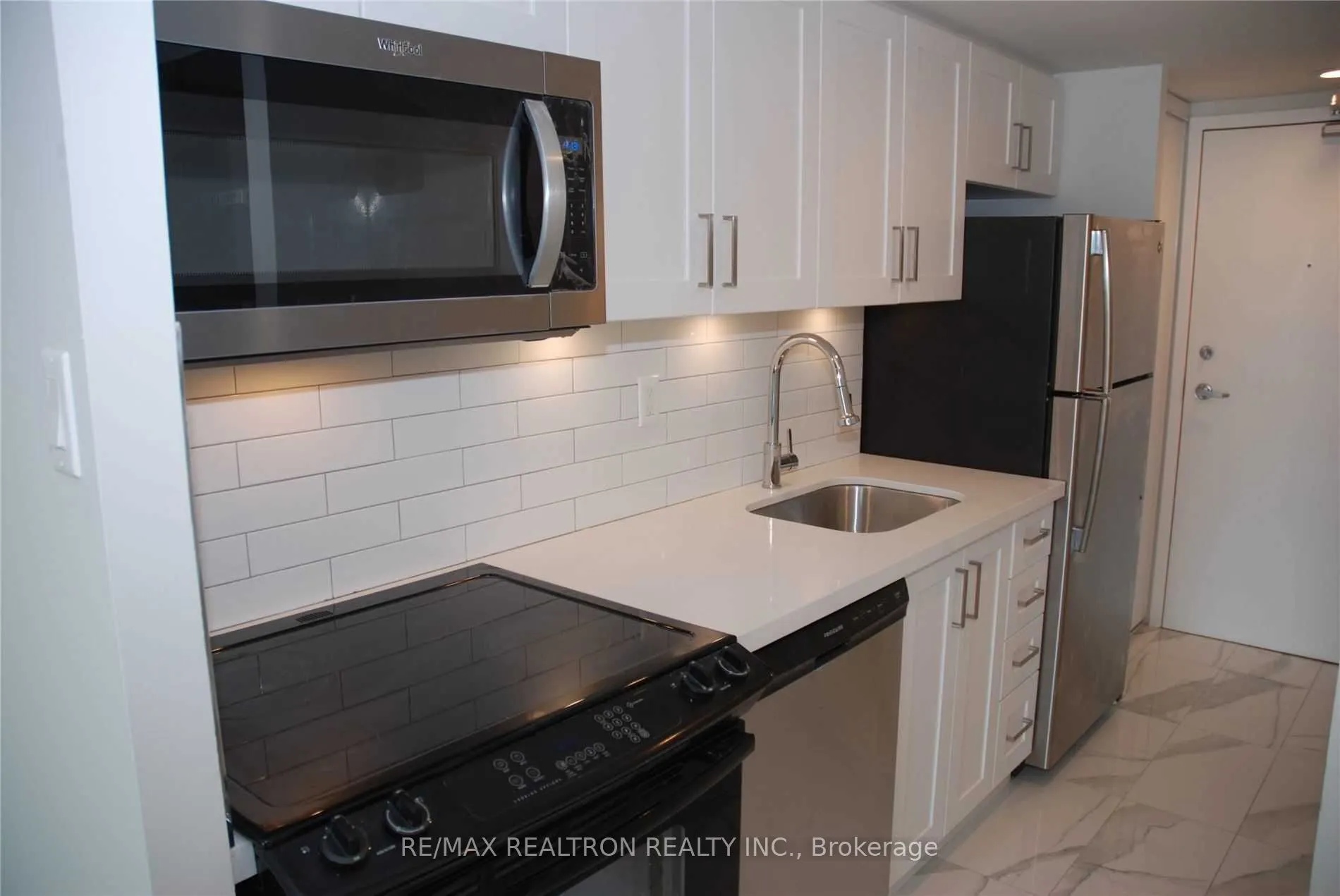 705 King Street W, #1709