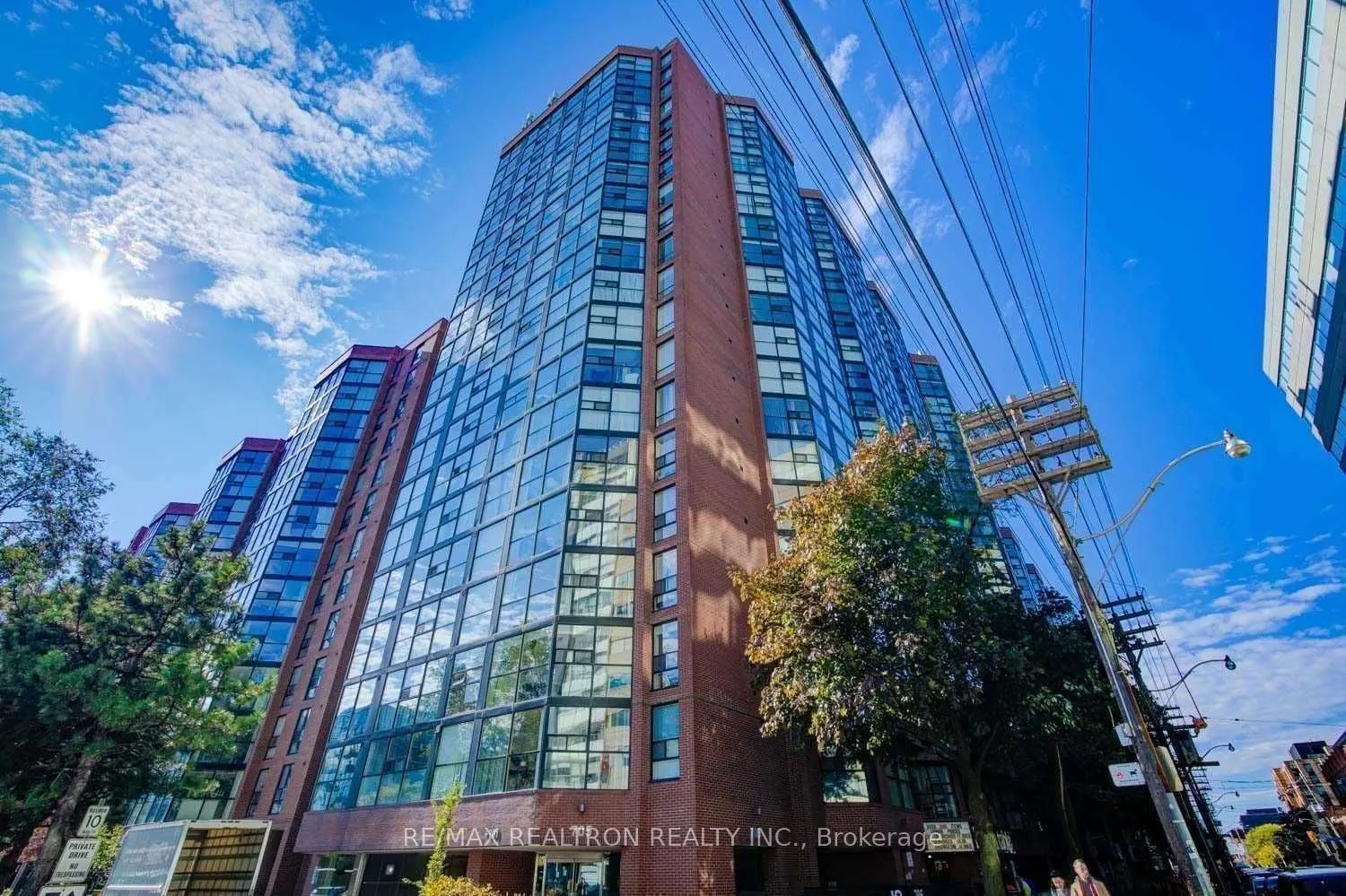 705 King Street W, #1709