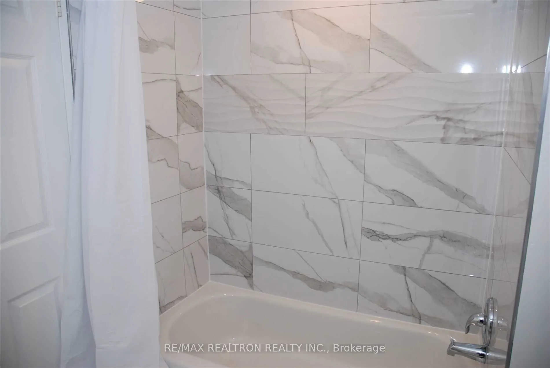 705 King Street W, #1709