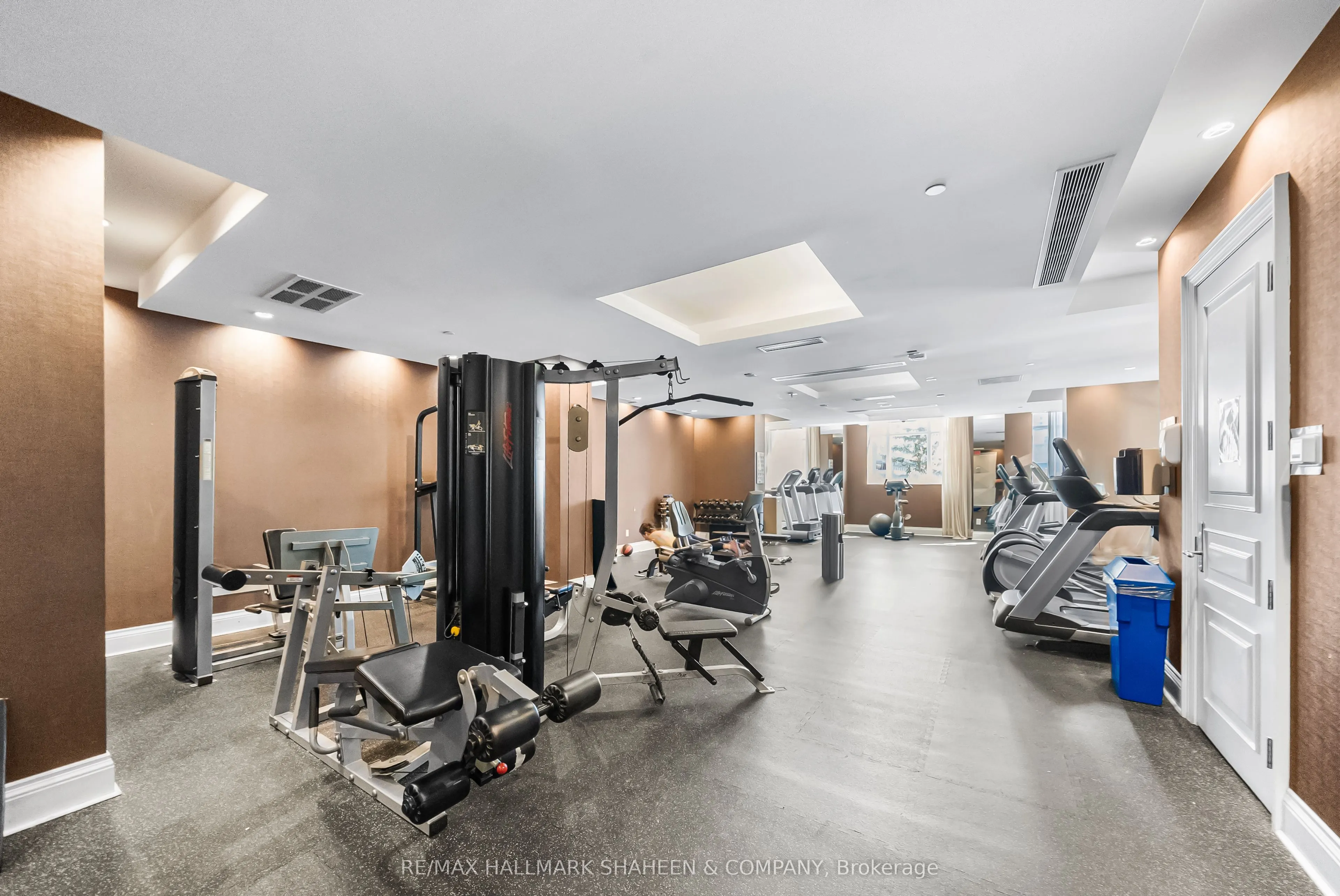 25 Greenview Avenue, #Ph17