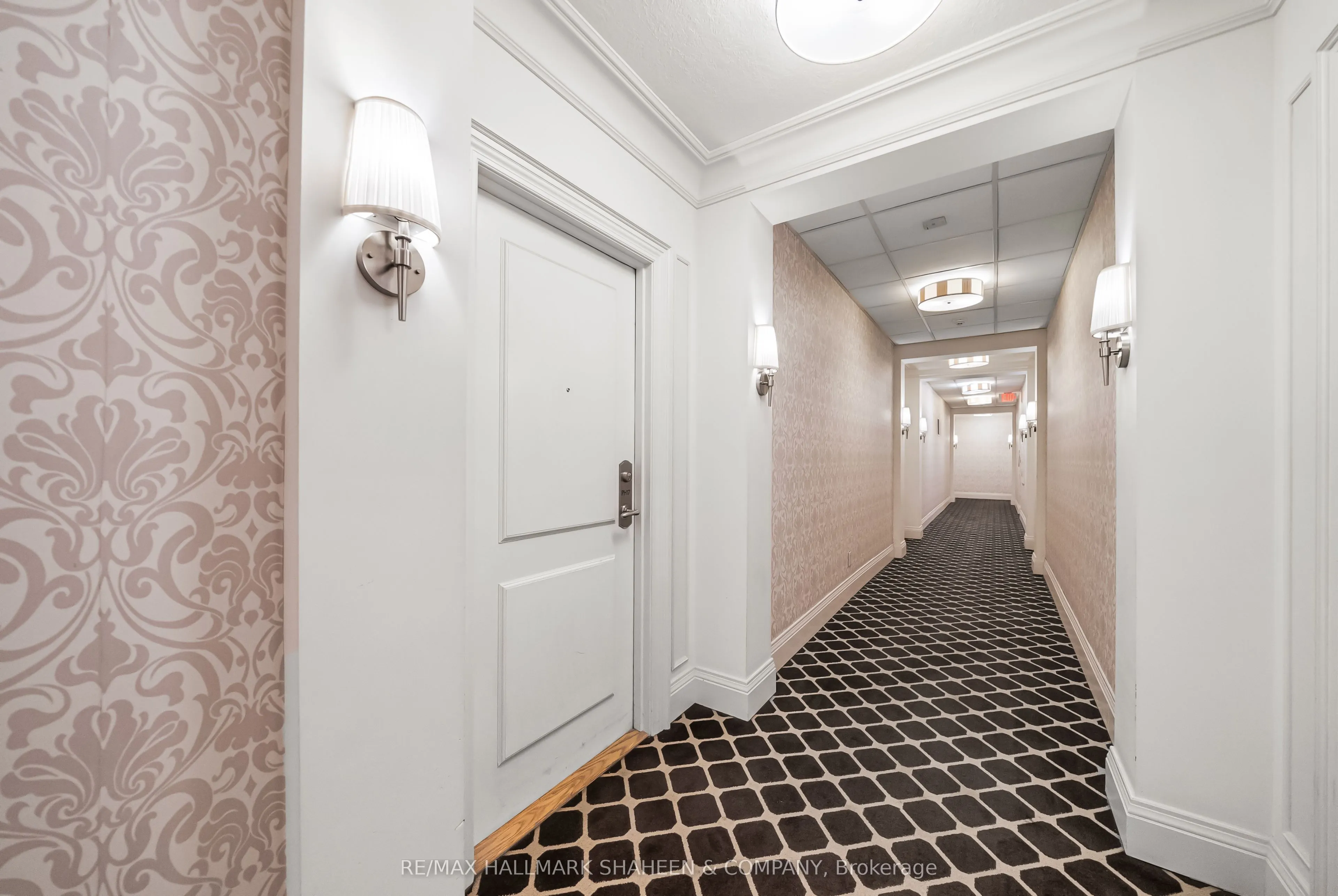 25 Greenview Avenue, #Ph17